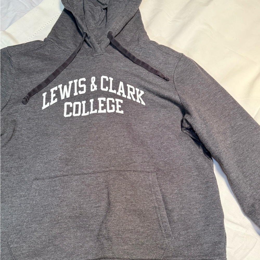 Lewis & Clark College Hoodie Medium Redshirt Gray Sweatshirt Pullover Unisex M